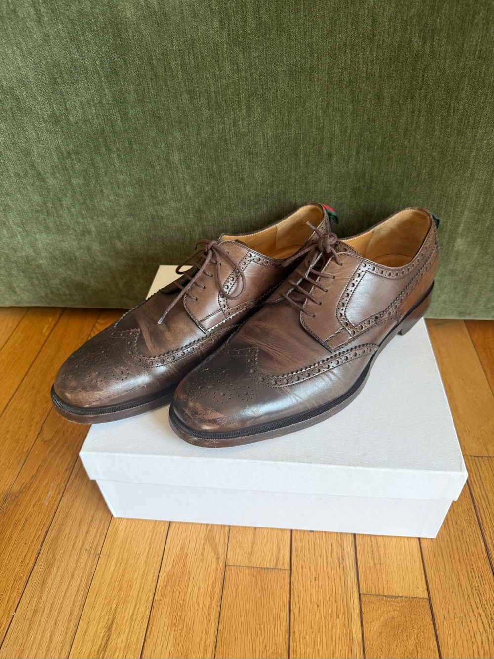 Gucci Classic Brown Leather Wingtip Oxfords - Men's Dress Shoes Size 11
